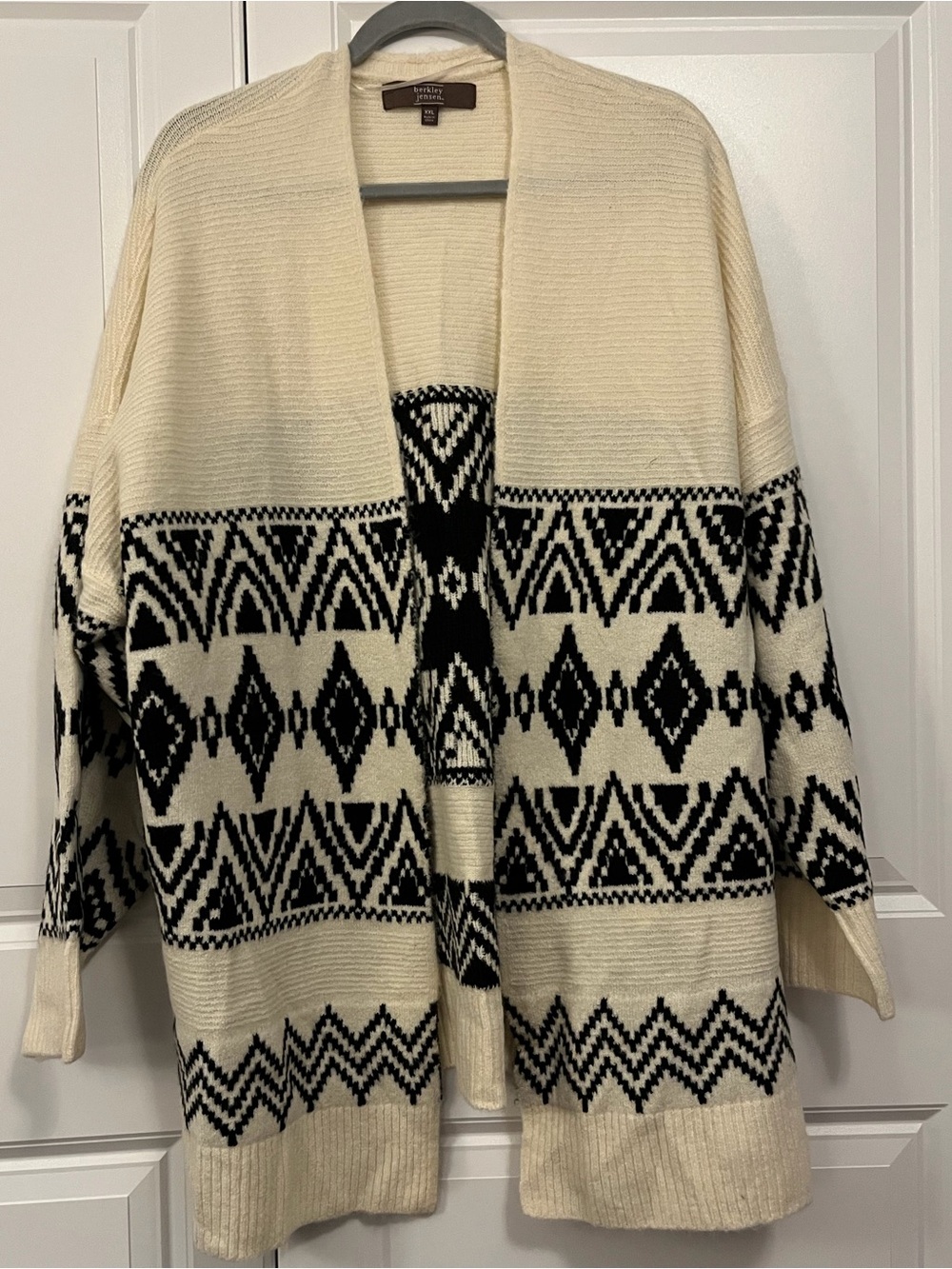 Berkley Jensen Cream and Black Aztec Open-Front Cardigan Sweater